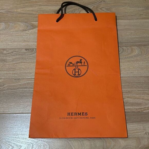 Hermes Handbags - Hermes shopping bag size medium‎